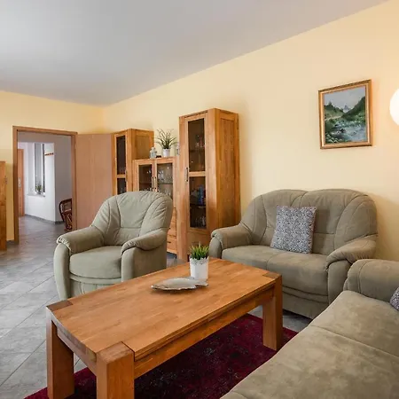 Haus Kastanie - 03 Appartamento *