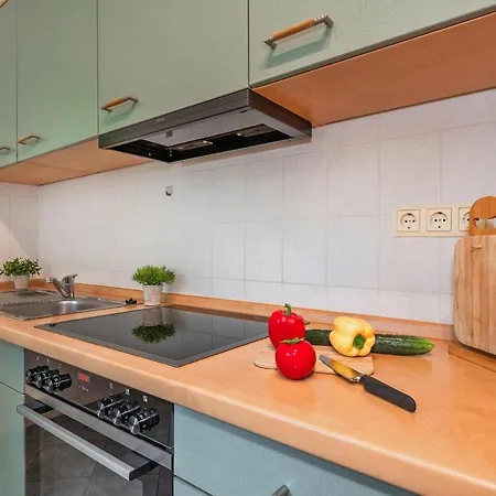 Haus Kastanie - 03 *