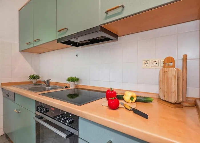 Haus Kastanie - 03 *