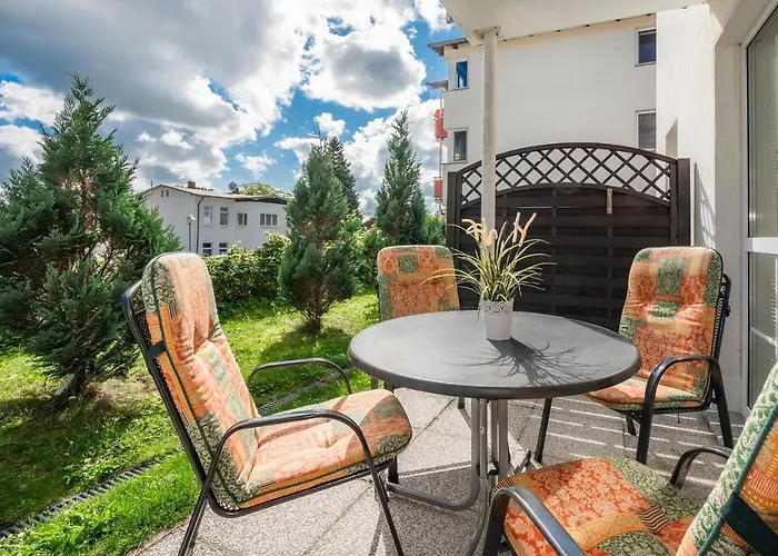 Haus Kastanie - 03 Apartment Zinnowitz